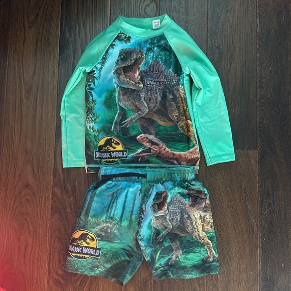 H&M 2 sets swimming trunks and rashguard. 2-4y - Picture 5 of 8